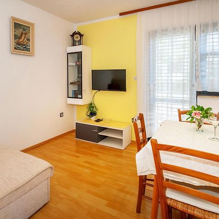 באסקה Apartments Sucur With Terrace מראה חיצוני תמונה