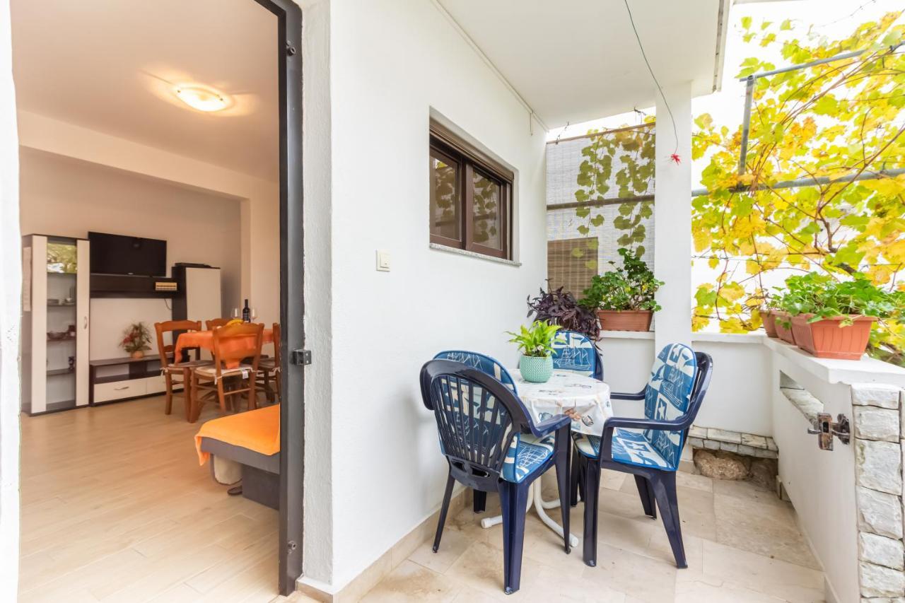 באסקה Apartments Sucur With Terrace מראה חיצוני תמונה