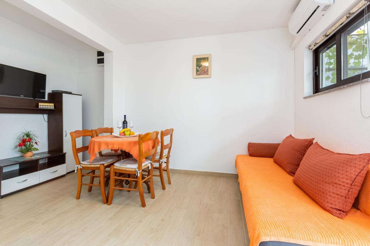 באסקה Apartments Sucur With Terrace מראה חיצוני תמונה