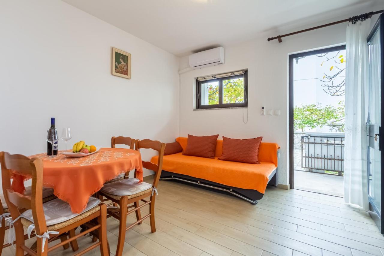 באסקה Apartments Sucur With Terrace מראה חיצוני תמונה