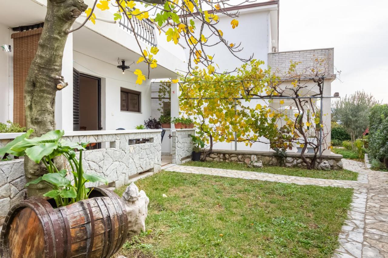 באסקה Apartments Sucur With Terrace מראה חיצוני תמונה
