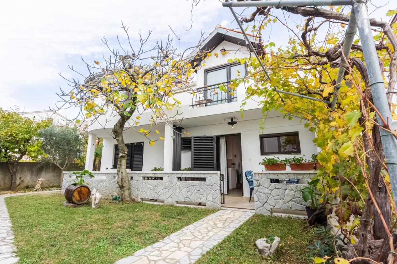 באסקה Apartments Sucur With Terrace מראה חיצוני תמונה