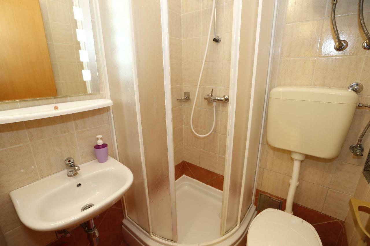 באסקה Apartments Sucur With Terrace מראה חיצוני תמונה